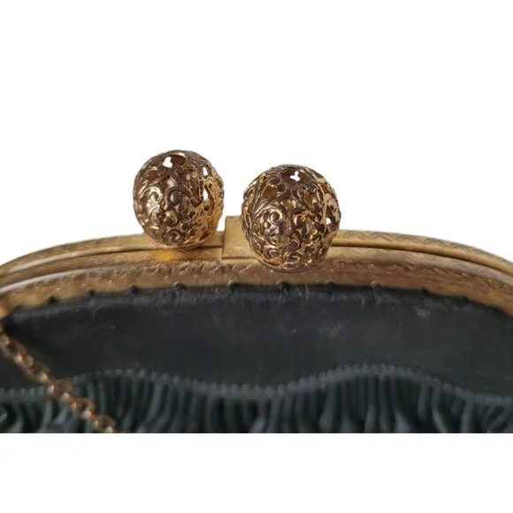 Vintage Black Kiss Lock Clasp Purse Hand Embroidered Rose Vines and Flowers - Picture 5 of 10